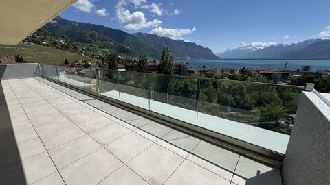 APPARTEMENT DE 2,5 PIÈCES EN ATTIQUE AVEC VUE PANORAMIQUE SUR LE LAC