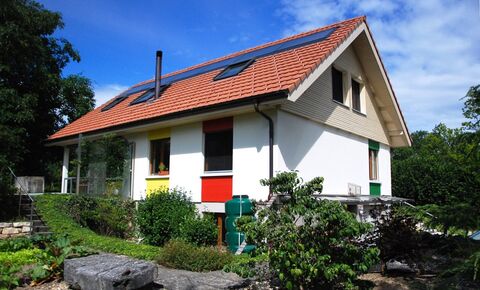 7.5 - Zi.- Einfamilienhaus mit viel Umschwung am Nidau-Büren Kanal