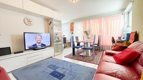 Attraktives 3.5 Zimmer Wohnung mit Garage-Box und Abstellplatz