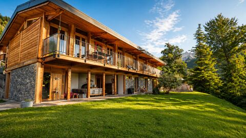 Rareté à Gryon – chalet rénové, vue Dents du Midi et grand jardin