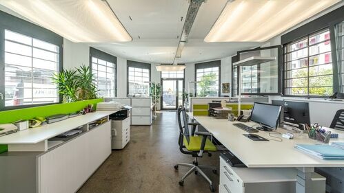 Surface commerciale de 400 m2 environ