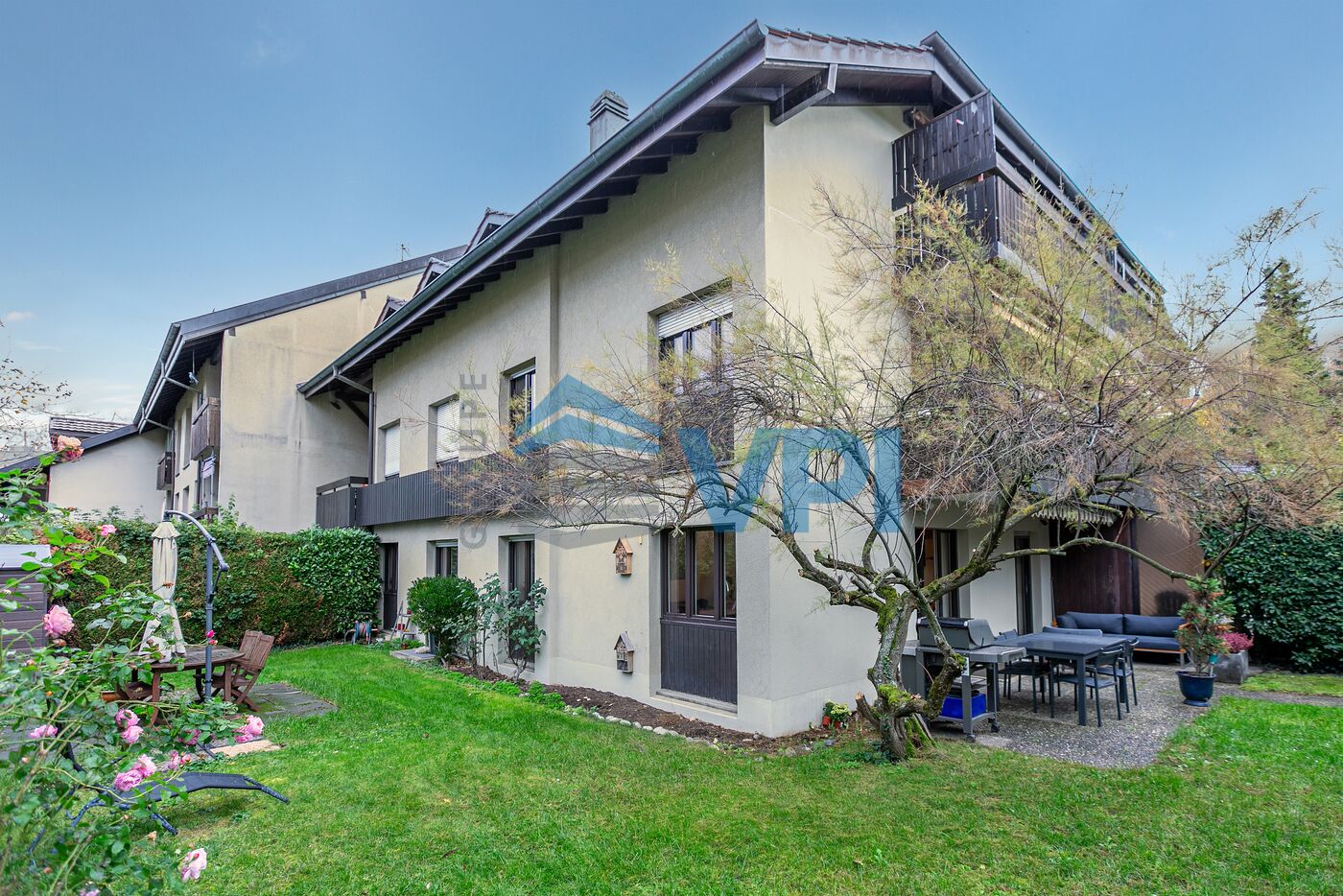 CASATAX - Rez de jardin au cœur du village de Perly