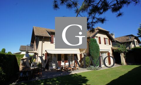 SOLD BY GVA-IMMO SA:
Beautiful detached villa, ideal for family