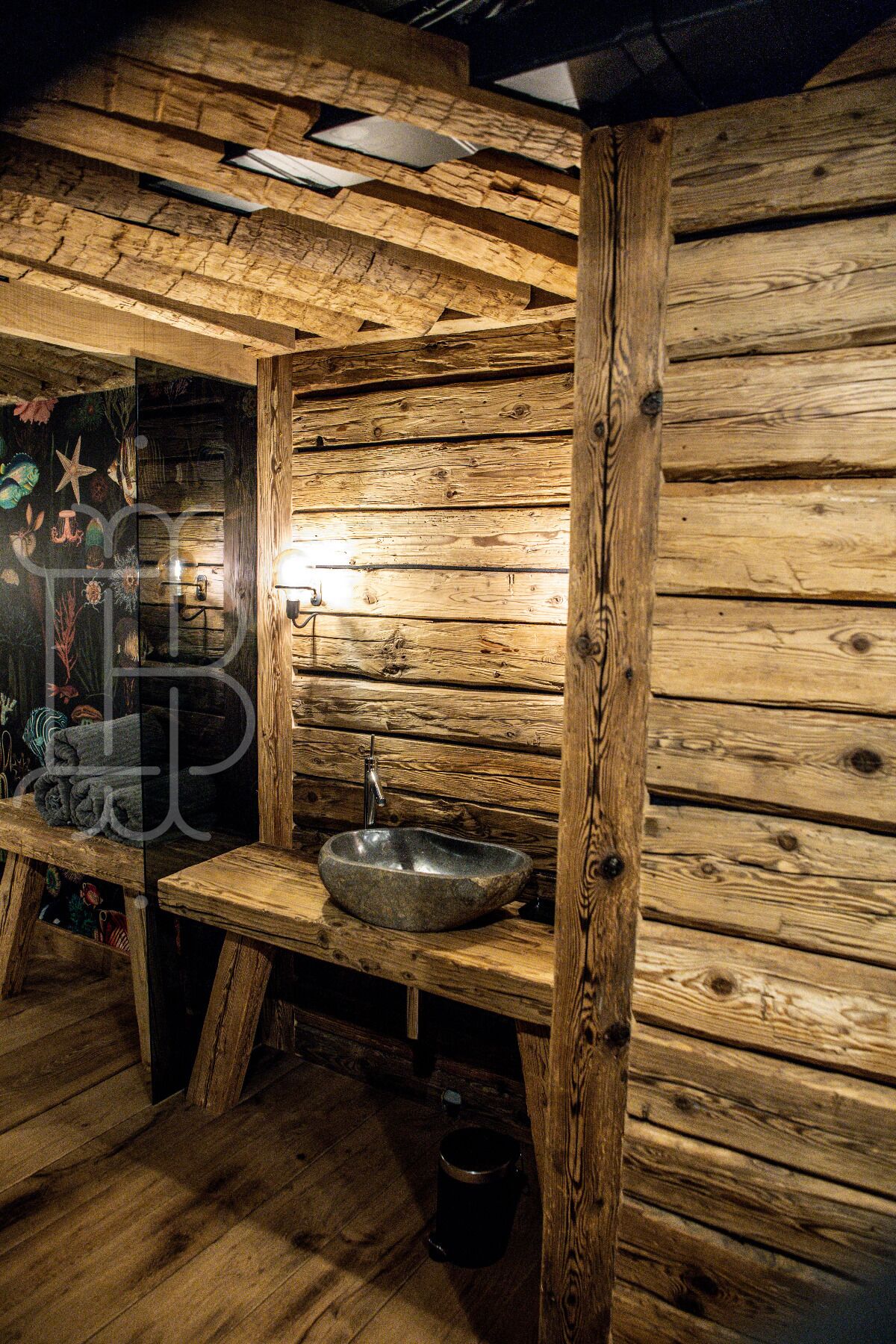 Interior view 14