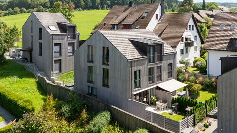 Dezember 2025: Doppel-Einfamilienhaus, Vermarktungsdauer 6 Wochen