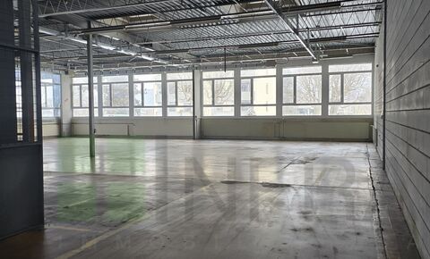 Surface industrielle à louer Rue de la Communance 26