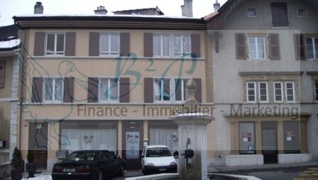 Une place de parc extérieure est à louer sur Corcelles !