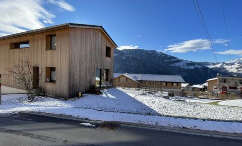 Neuwertiges Einfamilienhaus mit unverbaubarem Panorama im Prättigau