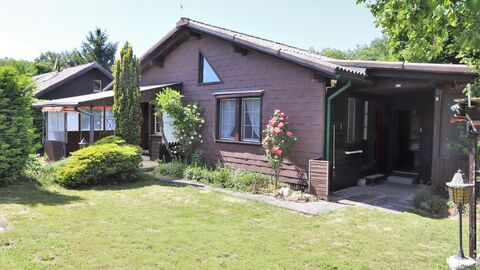 Zu verkaufen
Romantisches Ferienhaus
Viel Idylle ganz nah am Murtensee