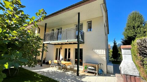 RAVISSANTE VILLA CONTIGUË DE 6.5 PIÈCES