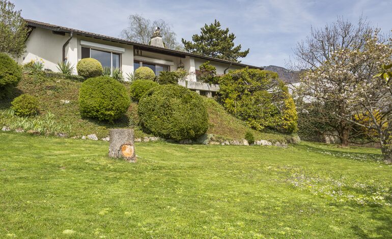 Villa familiale de 6 pièces
Belle vue et grand jardin