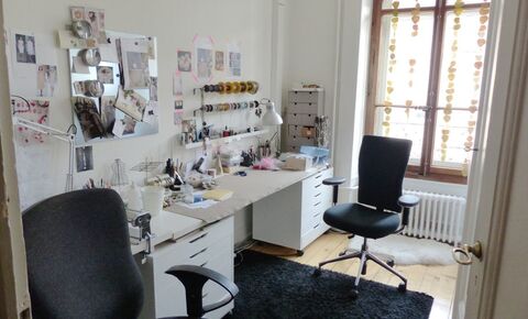 Nice office for rent furnished.