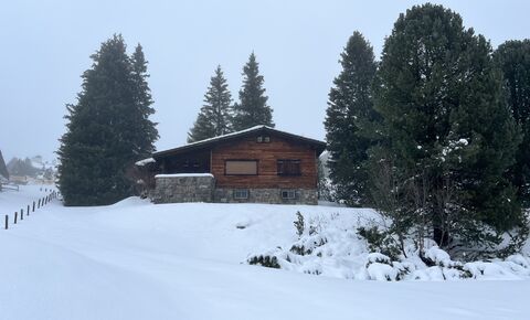 Alphüttenfeeling mitten im Skigebiet