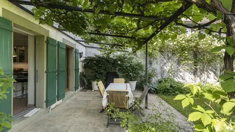 Village house CH-1233 Bernex