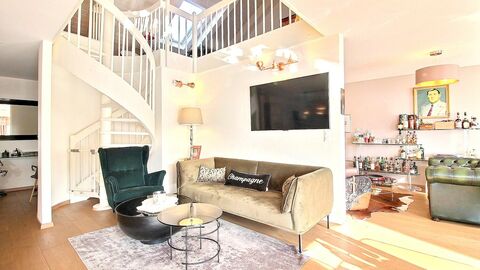 SUPERBE DUPLEX DE 6.5 PIÈCES AVEC BELLE VUE DÉGAGÉE SUR LE LAC