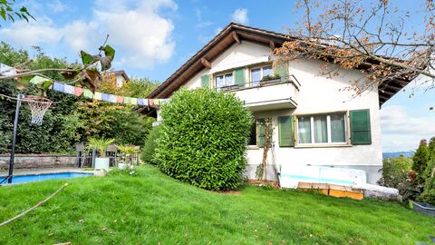 Freistehendes 5.5- Zimmer EFH mit Garten