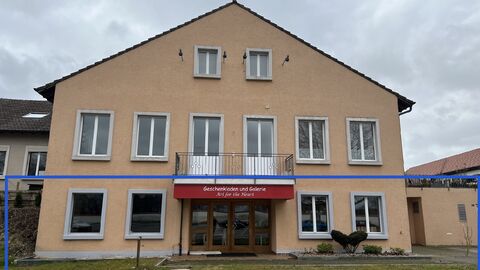 Schöner Laden an perfekter Lager vis à vis Klosterparkplatz