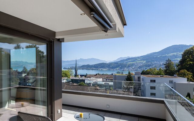 Exklusives Einfamilienhaus mit Seesicht