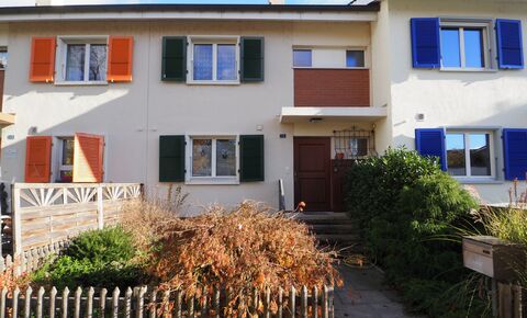 Terraced house in Reinach BL
