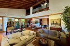 Grosszügige und elegante Villa mit viel Raum und schönem Swimmingpool