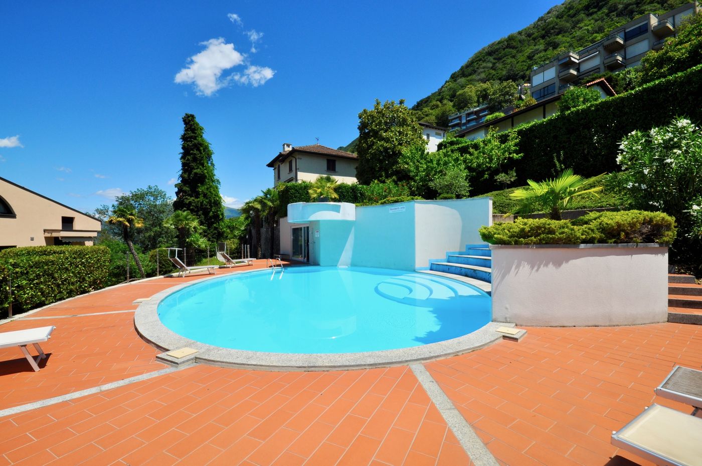 2 Bedroom Apartment with Lugano Lake View and Garden in Aldesago