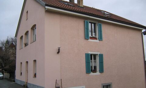 Yield building composed of 4 apartments