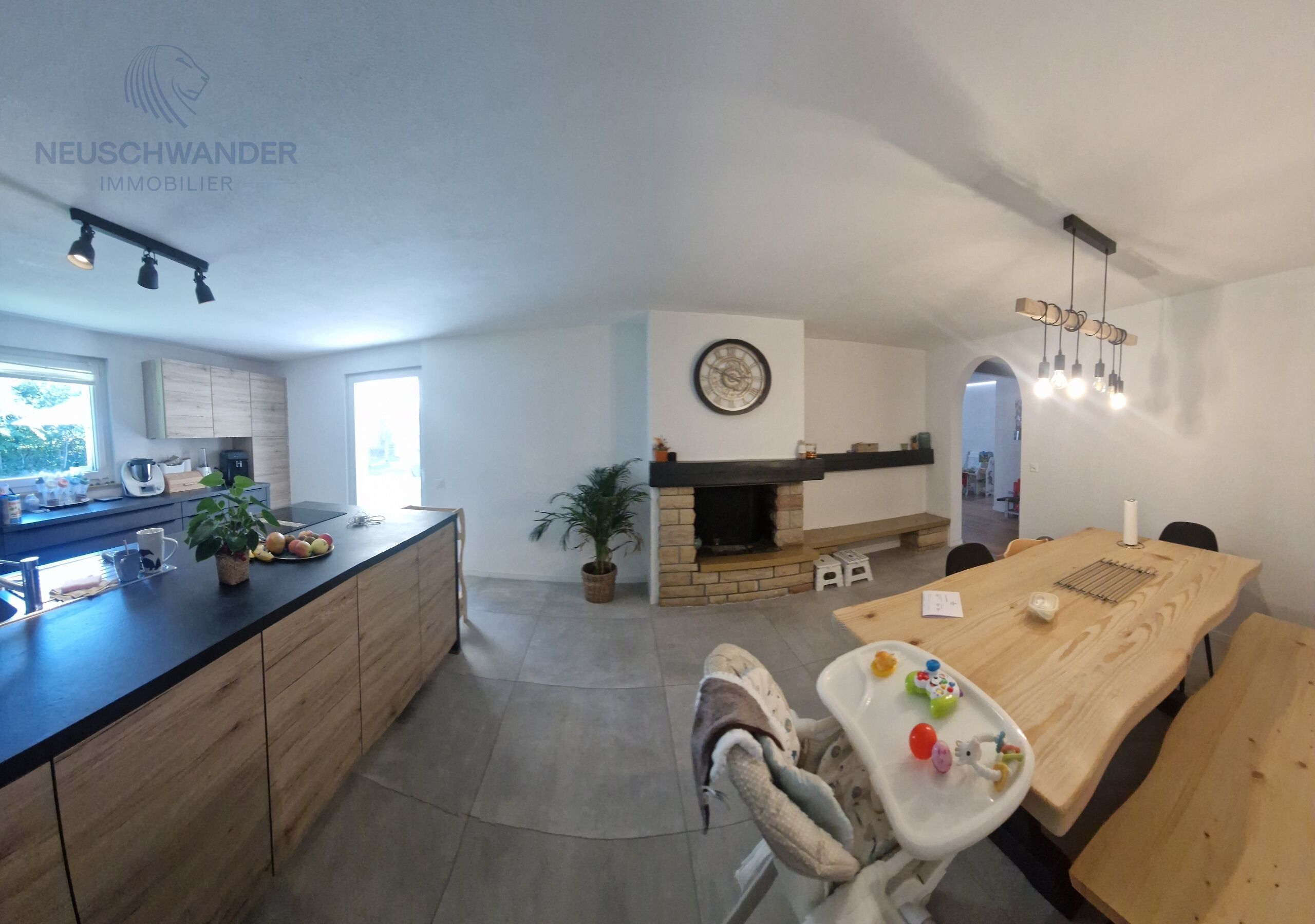 Eat-in kitchen with fireplace