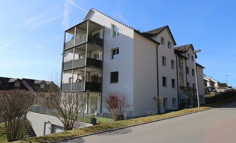 Charmante 4.5 Zimmer Gartenwohnung
an idyllischer,ruhiger Lage