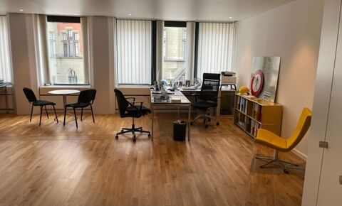 Office in front of Eaux-Vives 2000