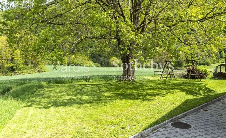 Maison individuelle dans un cadre idyllique à deux pas des commodités