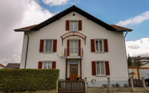 Large house with beautiful land in the center of the village.