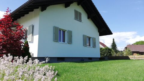 Freistehend: Garten, Gartensitzplatz, Jurasicht, Klimanlage.
