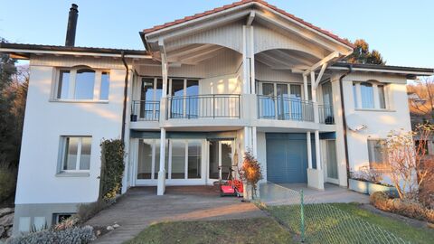 Attraktives 5.5-Zimmer Doppeleinfamilienhaus
Mont-Vully "on the top"!