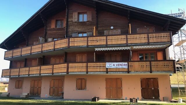 Il est vendu :  Il y a à nouveau un studio à vendre aux Mosses !