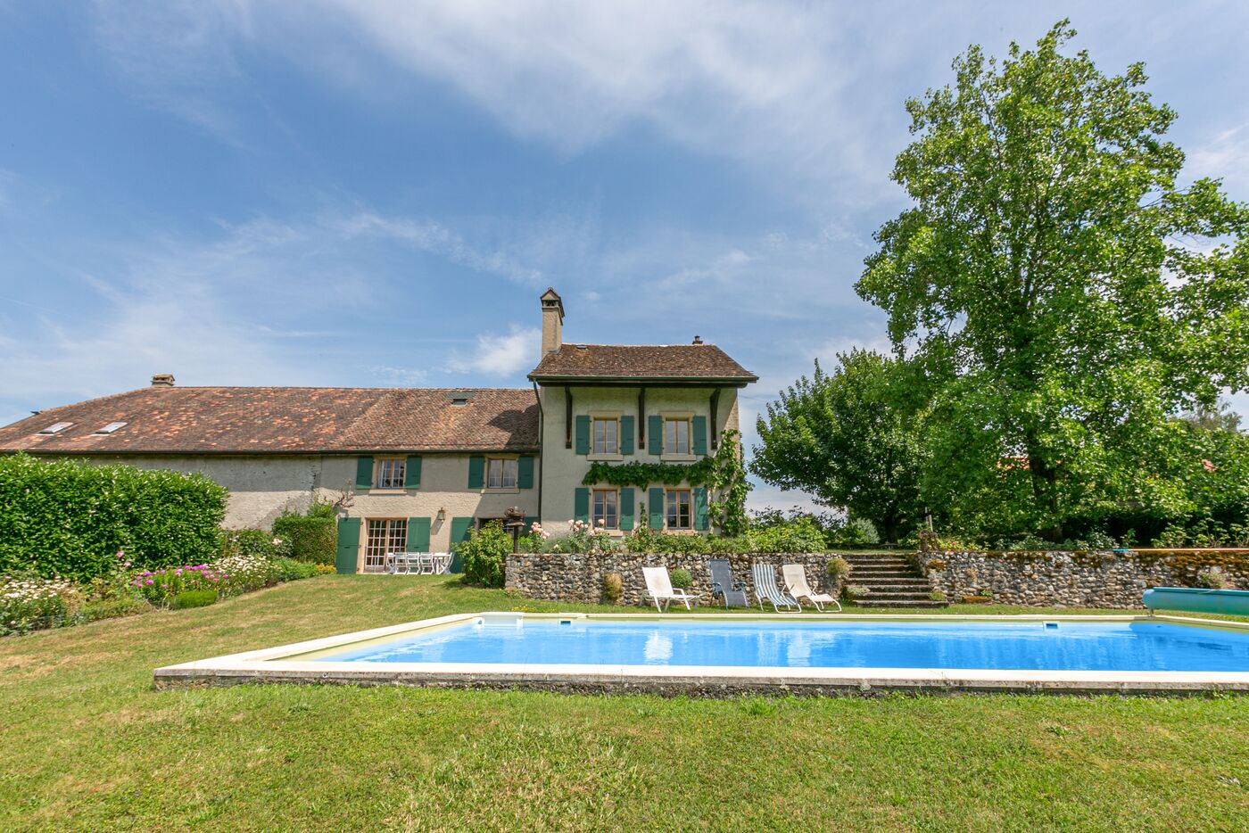 Spacieuse maison villageoise à Collonge-Bellerive