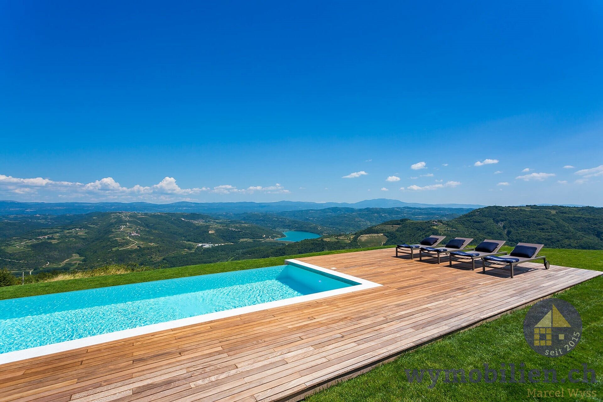 Blick von der grossen Terrasse 