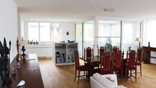 Modernste Wohnung, zentral und sehr ruhig.