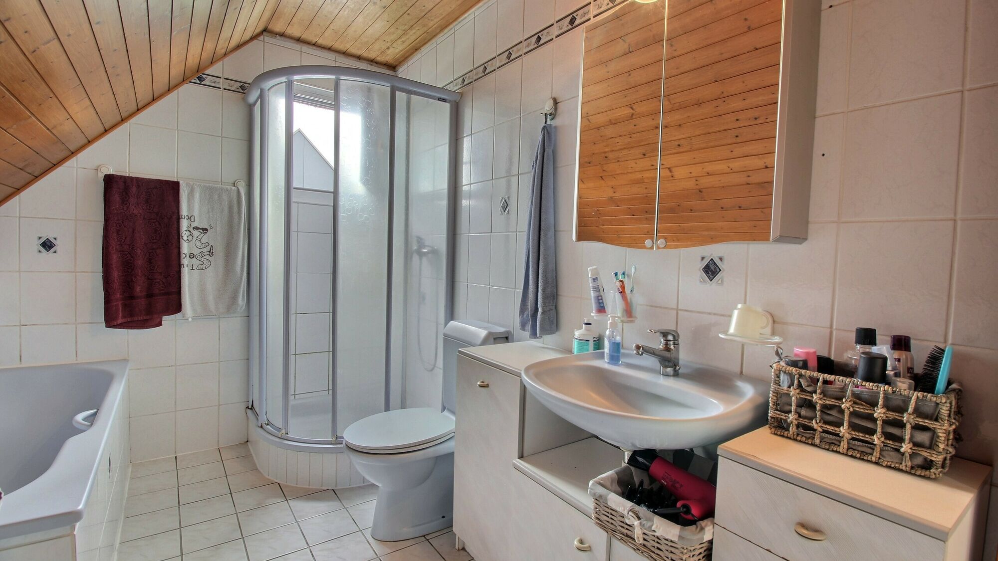 salle de bains étage