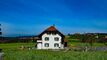 Landhaus mit 2 Wohnungen Gemeinde Alterswil