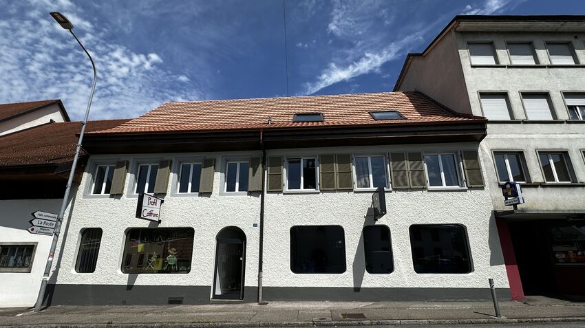 Apartment front & rear view