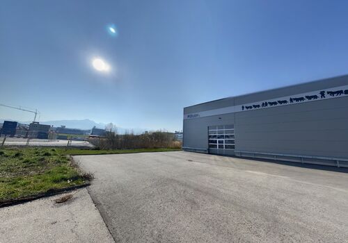 Exterior parking CH-1630 Bulle, Immeuble Fromage Gruyère