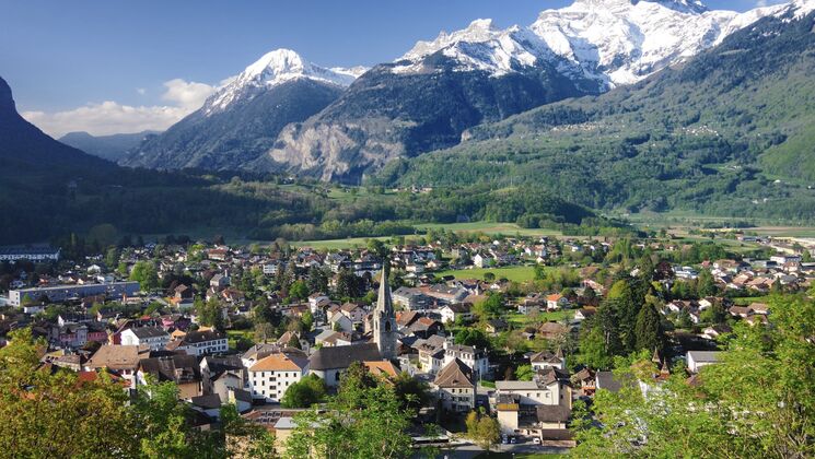 Bâtiment central, bon rendement locatif