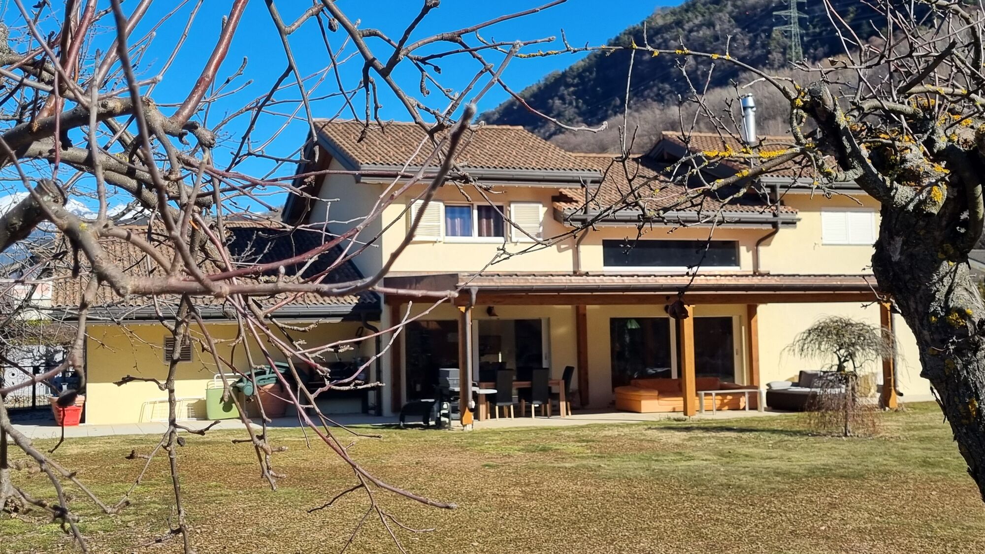 Firstview