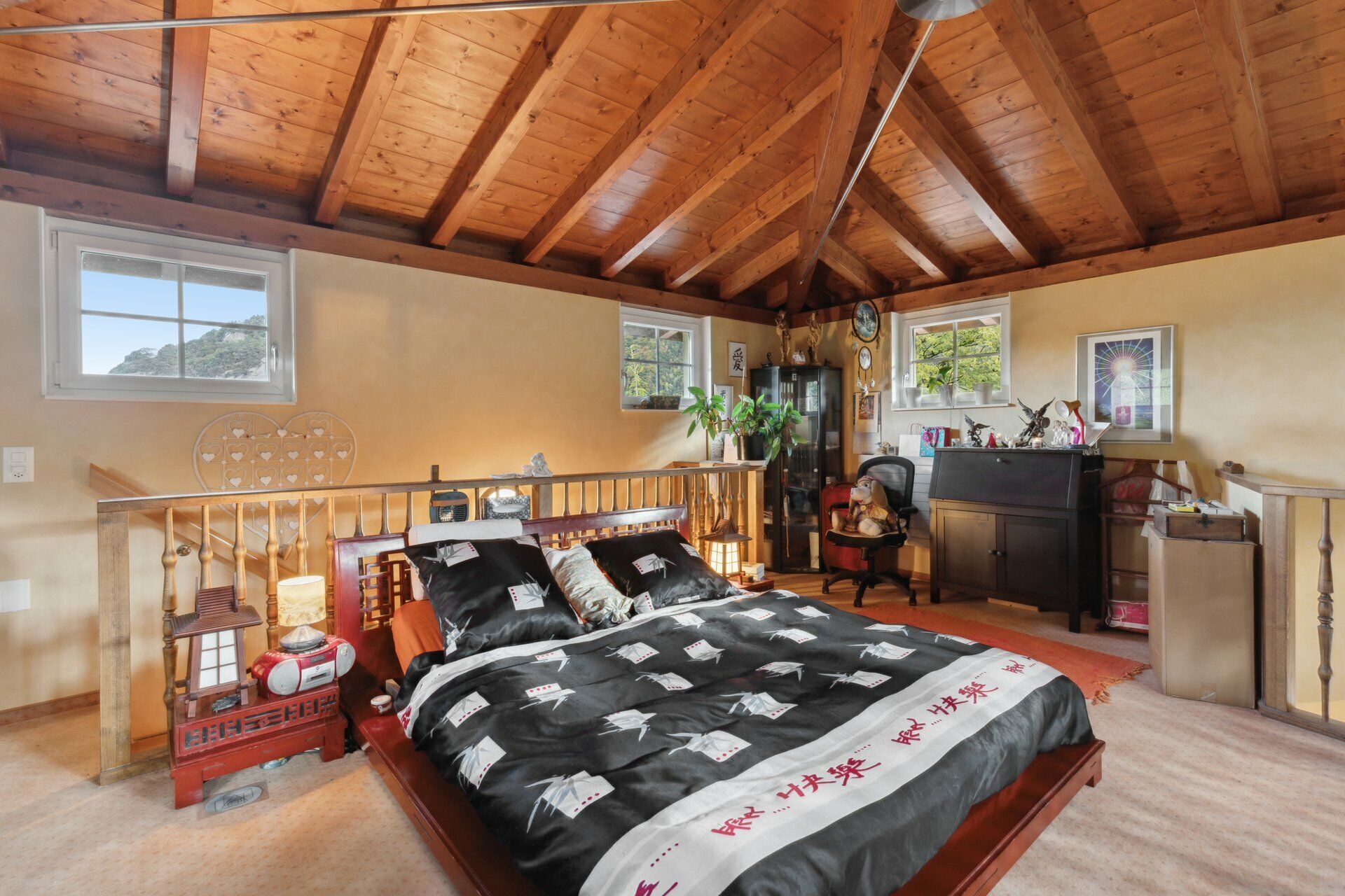 Guest bedroom