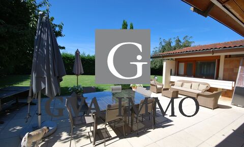 Charming detached villa in a quiet area