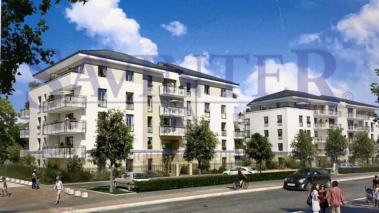 Large T2 with terrace. Quality residence and excellent location.