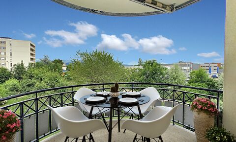 Sold by our agency: Ideally located 4.5p apartment