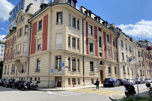 Authentic charming apartment near the Russian Church