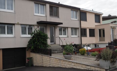 Terraced house with garden in Aesch BL for sale