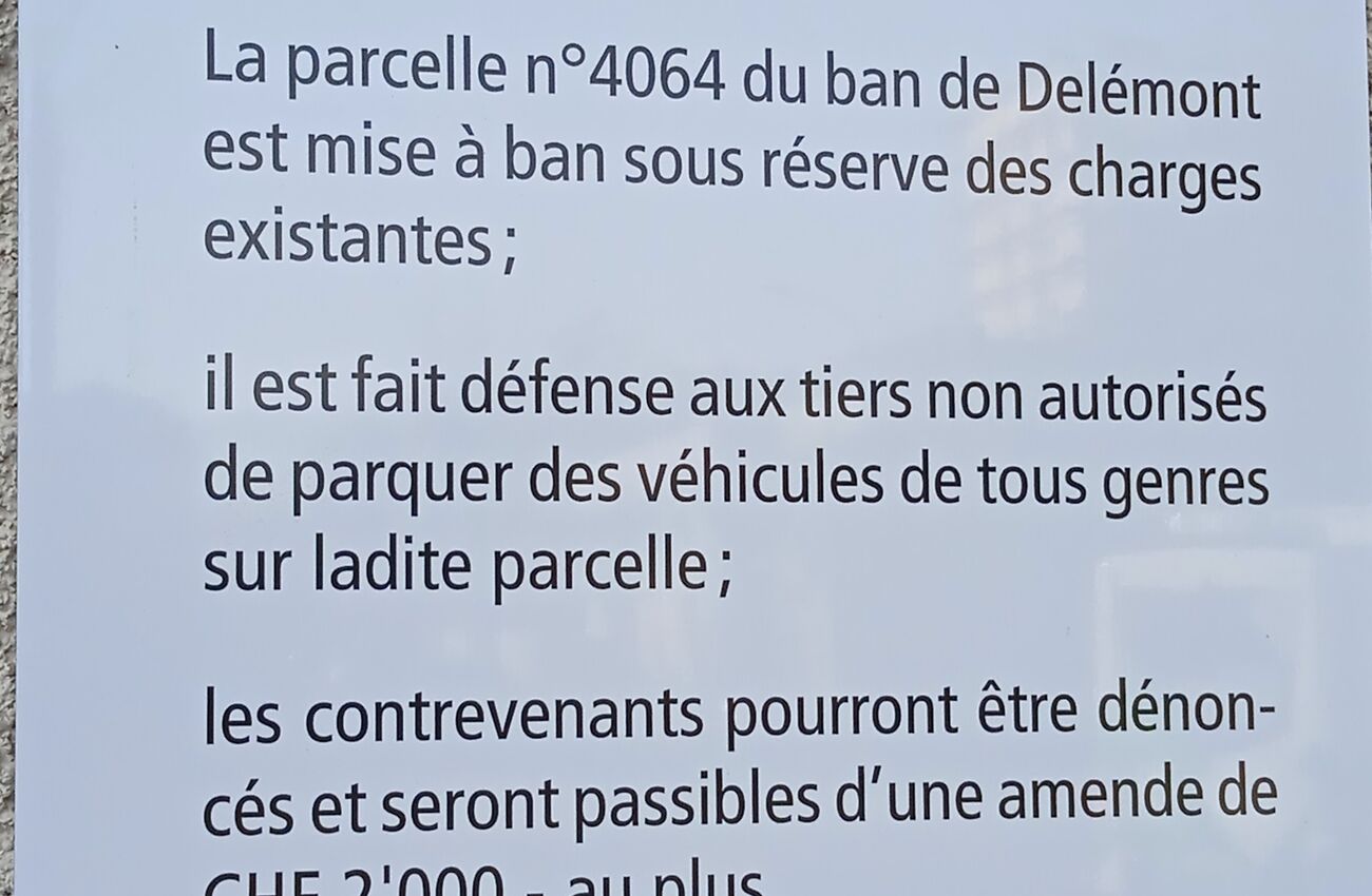 Mise à ban de nos places de parc pour le bien-être de notre fidèle clientèle